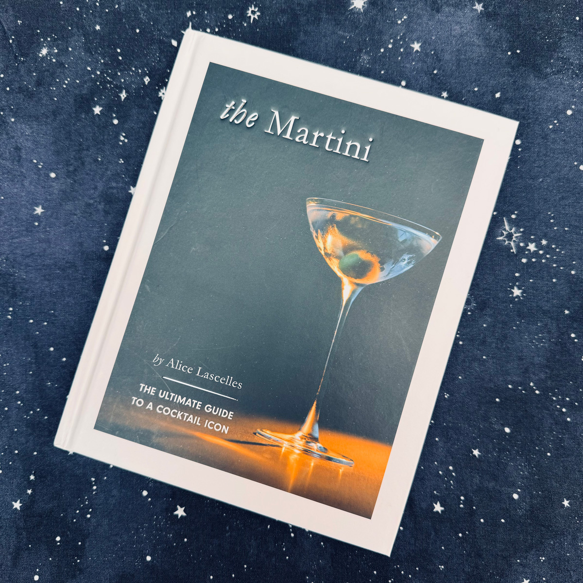 Book cover of The Martini by Alice Lascelles