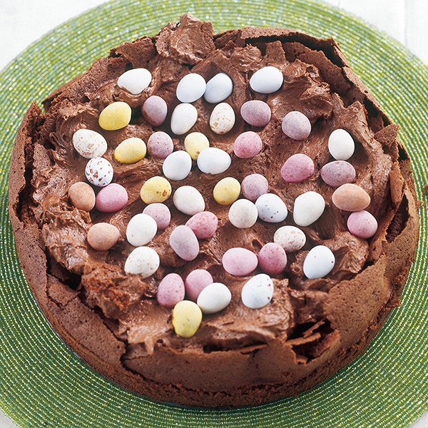 Easter Egg Nest Cake