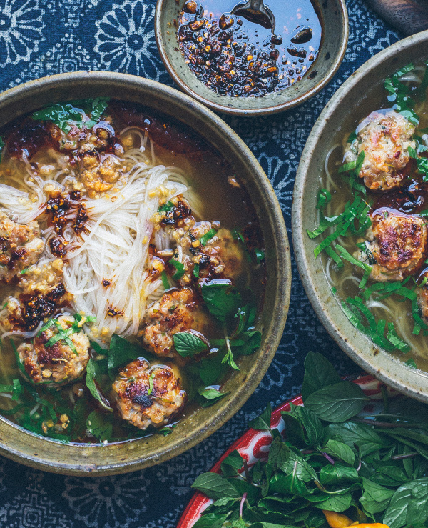 Image of Ponpailin 'Noi' Kaewduangdee's Pho Sai Luk Sin Moo - Pho Noodle Soup with Pork Balls