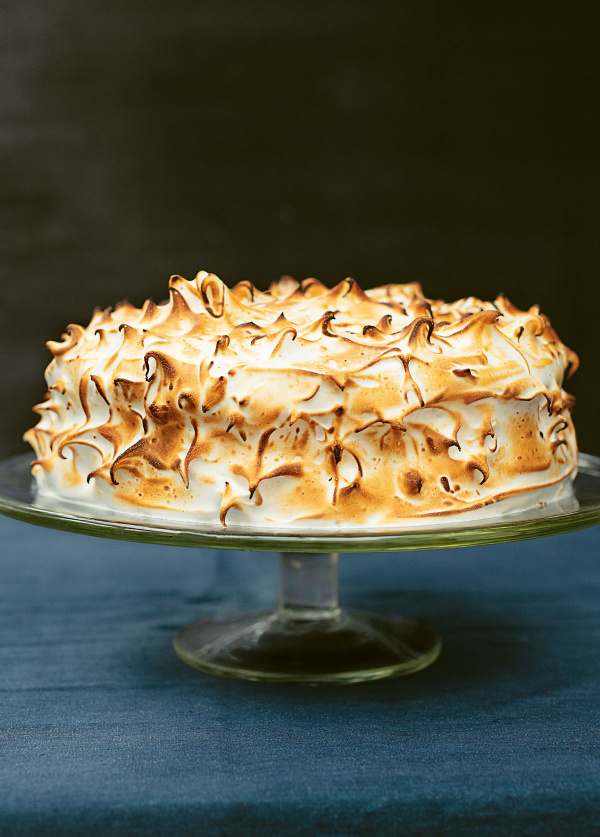 Chocolate Guinness Cake with Meringue – Sugary & Buttery